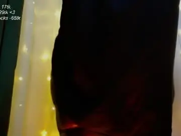Chaturbate Live Sex Cam of leia_bell
