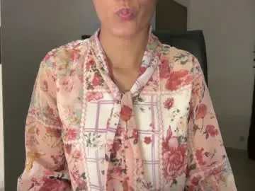 Chaturbate Best live sex cam show of saxee_love
