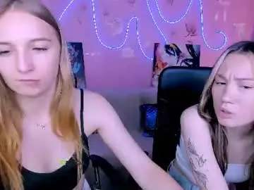 Chaturbate Live Sex Cam of sabina_wul