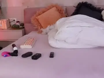 Chaturbate Adult Video Chat of sarajennyfer