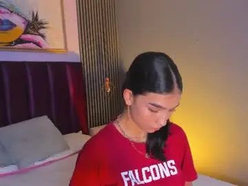 Chaturbate Best live sex cam show of laura_aristizabal_19