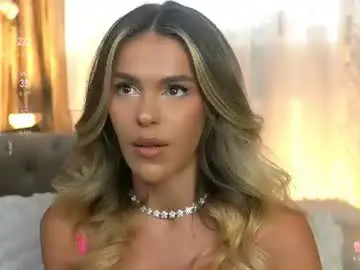 Chaturbate Watch Live Sex Cams of chloevelvetx