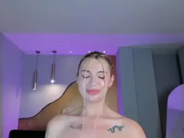 Chaturbate Live Sex Cam of niaholland