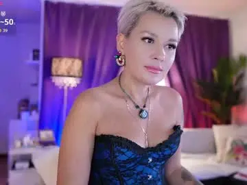 Chaturbate Nude Webcam of divine_kim