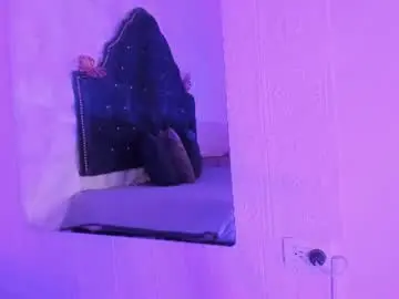 Chaturbate Sex Cam of chloe_moon01