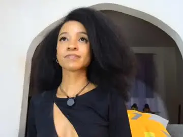 Chaturbate Live Sex Cam of julianitatoro