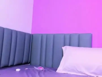 Chaturbate Nude Webcam of caroline_bigboobs_