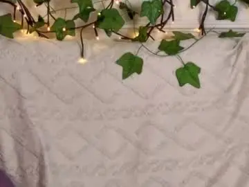 Chaturbate Free Porn Cam of emiliahronick