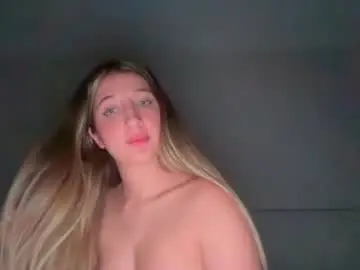 Chaturbate Watch Live Sex Cams of teffsweet18