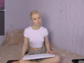 Chaturbate Live Sex Cam of mailin_harrington