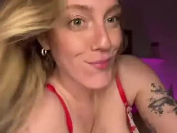 Chaturbate Watch Live Sex Cams of emmaonlyx1