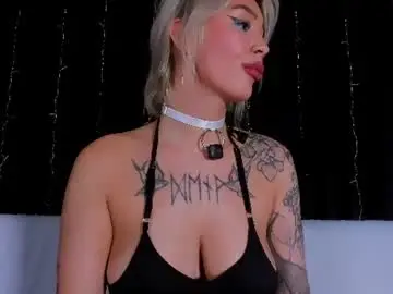Chaturbate Live Sex Cam of eva_re