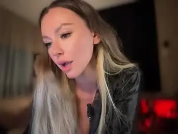 Chaturbate Live Sex Cam of untamed_reina