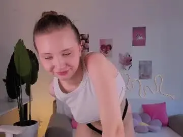 Chaturbate Free Porn Cam of ginnygingergirl
