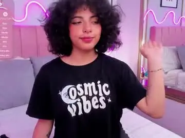 Chaturbate Live Sex Cam of auroramillss