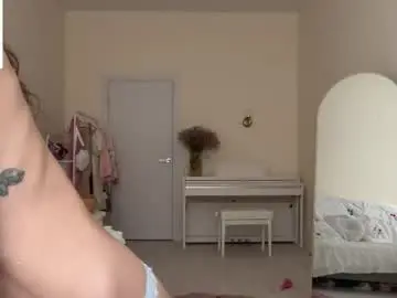 Chaturbate Live Sex Cam of onlykitty_chillhere