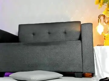 Chaturbate Live Porn of alaia_love77