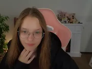 Chaturbate Watch Live Sex Cams of miranda__low