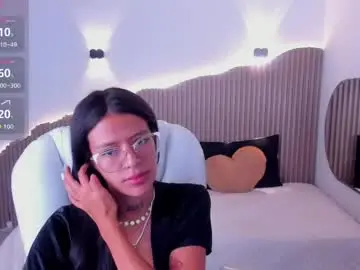 Chaturbate Watch Live Sex Cams of iris8_