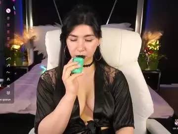 Chaturbate Best live sex cam show of emilycandys