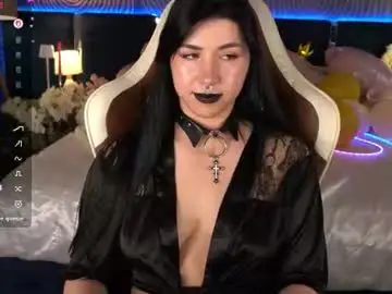 Chaturbate Best live sex cam show of emilycandys