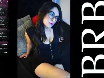 Chaturbate Sex Cam of mia_miller17