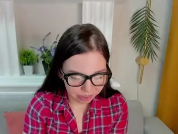 Chaturbate Live Sex Cam of sandra_rosss