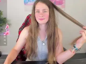 Chaturbate Live Sex Cam of datsi_benson