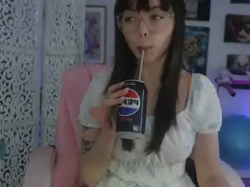Chaturbate Adult Webcams of makiyahbelle2