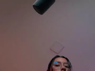 Chaturbate Adult Video Chat of lauraruiz1