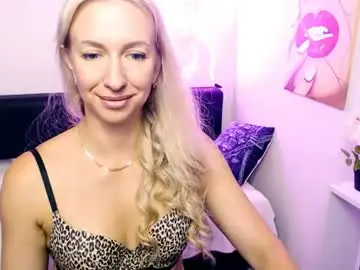 Chaturbate Free Porn Cam of cute_smile_shy
