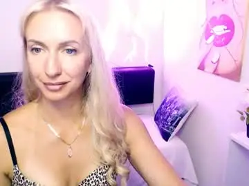 Chaturbate Nude Webcam of cute_smile_shy