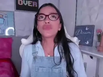 Chaturbate Live Sex Cam of amber_villalobos
