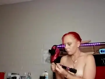 Chaturbate Free Live Porn of queenofmen69