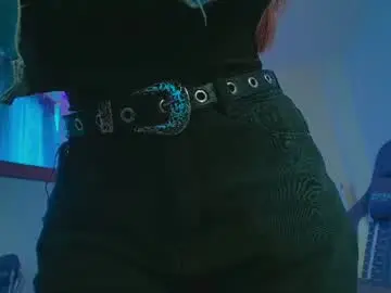 Chaturbate Live Sex Cam of isahenao02