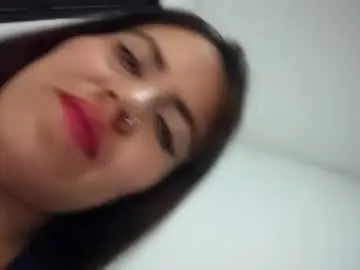Chaturbate Live Sex Cam of monaa_paloma
