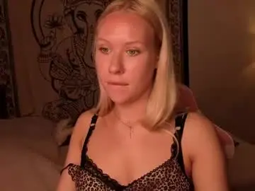 Chaturbate Free Porn Cam of pureeangel