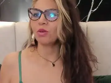 Chaturbate Adult Video Chat of bellamiller1