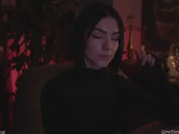 Chaturbate Sex Chat of hollylinder_