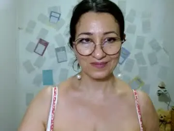 Chaturbate Watch Live Sex Cams of ginaoneon