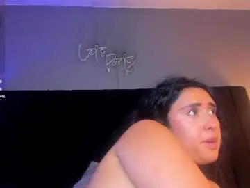 Chaturbate Watch Live Sex Cams of isaxcurves