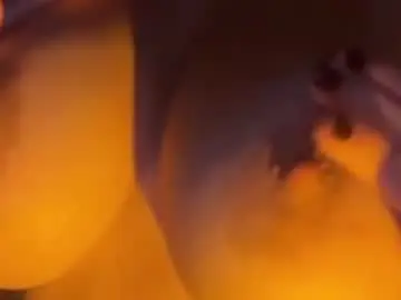 Chaturbate Live Sex of guadalupe21_