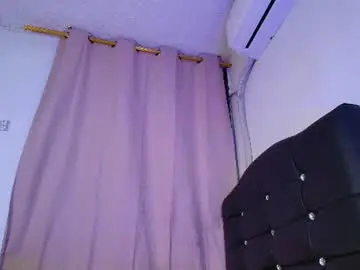 Chaturbate Free Porn Cam of mia_depp