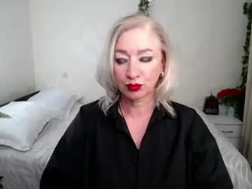 Chaturbate Live Sex Cam of hunters_woman