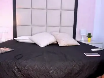 Chaturbate Live Porn of treisyvixen
