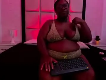 Chaturbate Free Porn Cam of treisyvixen