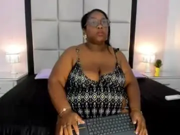 Chaturbate Watch Live Sex Cams of treisyvixen