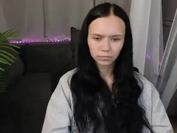 Chaturbate Live Sex Cam of kira_bliss_