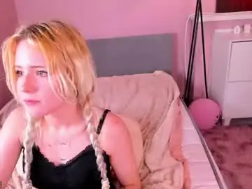Chaturbate Adult Video Chat of kiki_peach