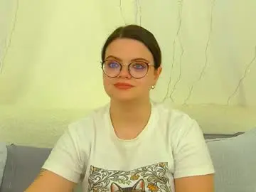 Chaturbate Free Porn Cam of romymorales